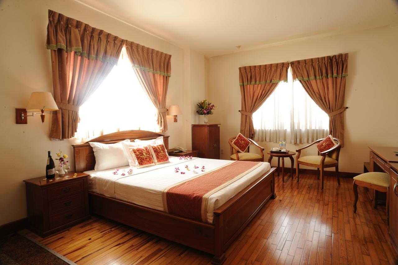 Hoang Yen 2 Hotel Thu Dau Mot Kültér fotó