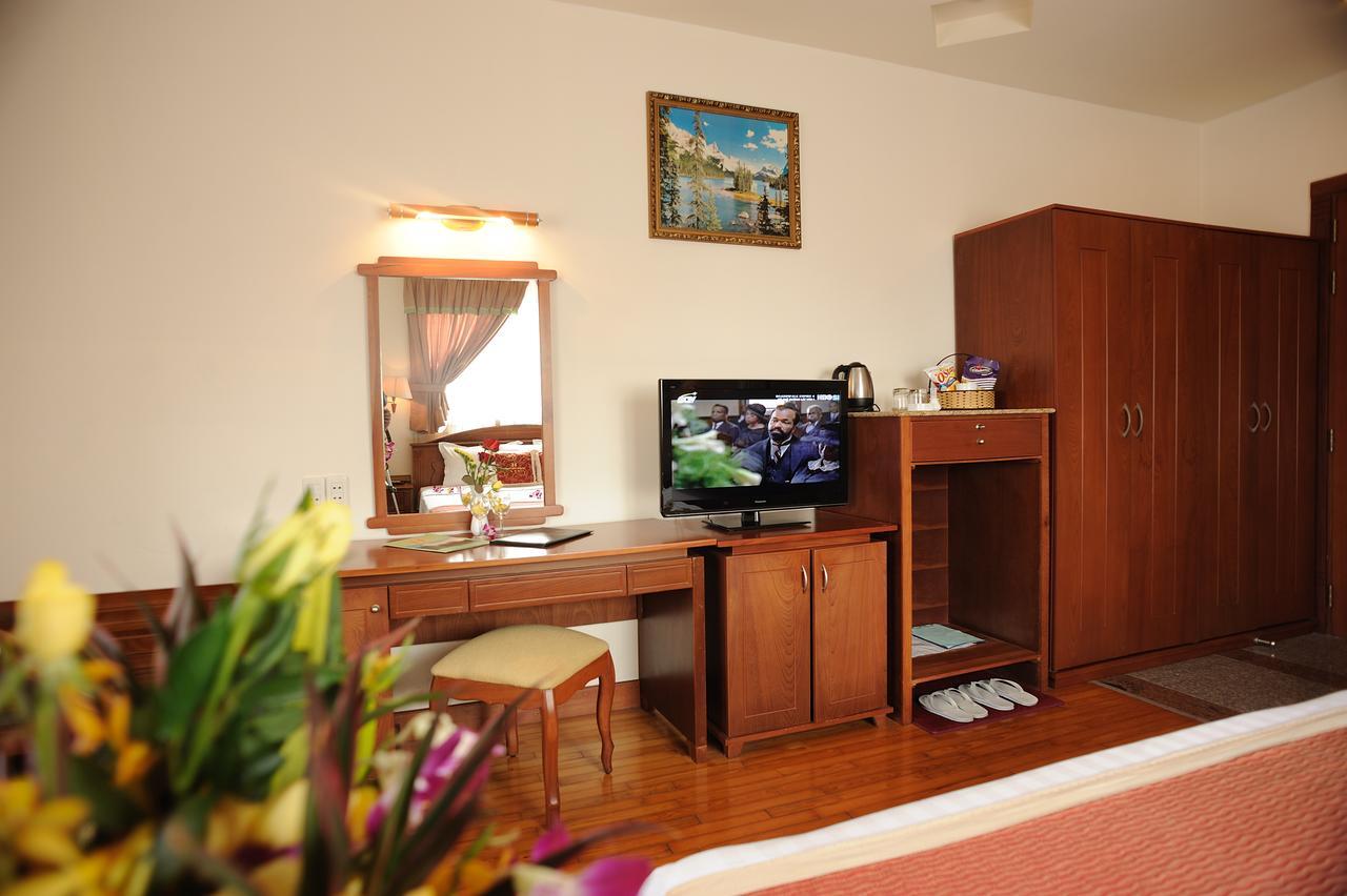Hoang Yen 2 Hotel Thu Dau Mot Kültér fotó